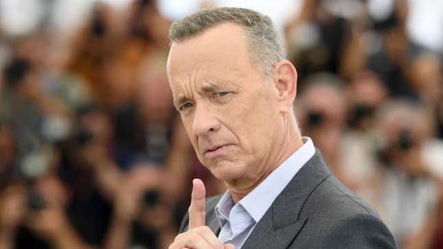 Derin Sahte Tom Hanks Diş Planını Destekliyor Ama Aktörün 'Bununla Hiçbir İlgisi Yok' başlıklı makale için resim