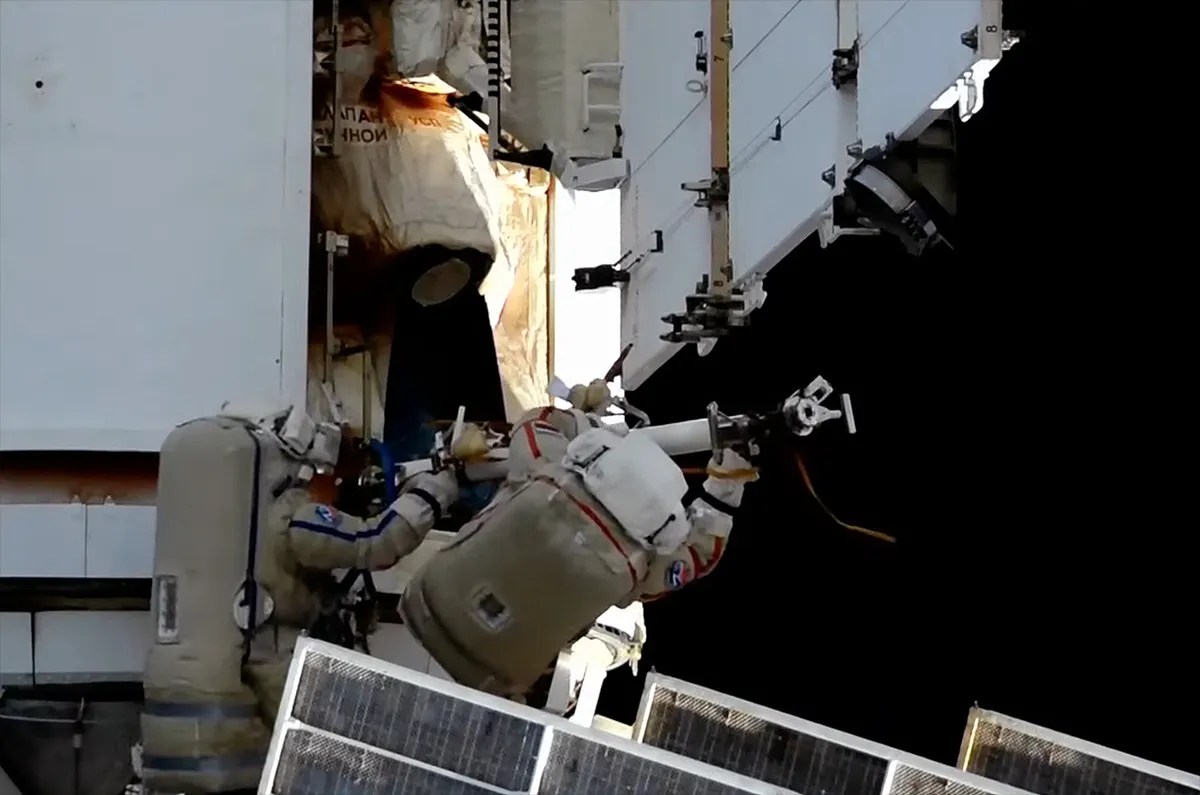 Astronotlar ISS Uzay Yürüyüşü Sırasında Tehlikeli Amonyak Bloğuyla Karşılaştı - Dünyadan Güncel Teknoloji Haberleri