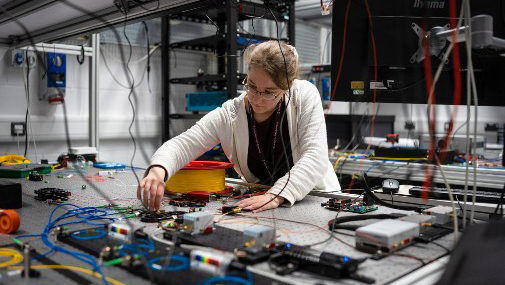 Denizaltı Fiber Optiklerinde Kuantum İletişimi Tanıtıldı - Dünyadan Güncel Teknoloji Haberleri