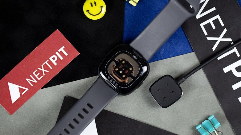 Fitbit şarj cihazları Google Pixel Watch 2'nin şarj edilmesini destekler - Dünyadan Güncel Teknoloji Haberleri