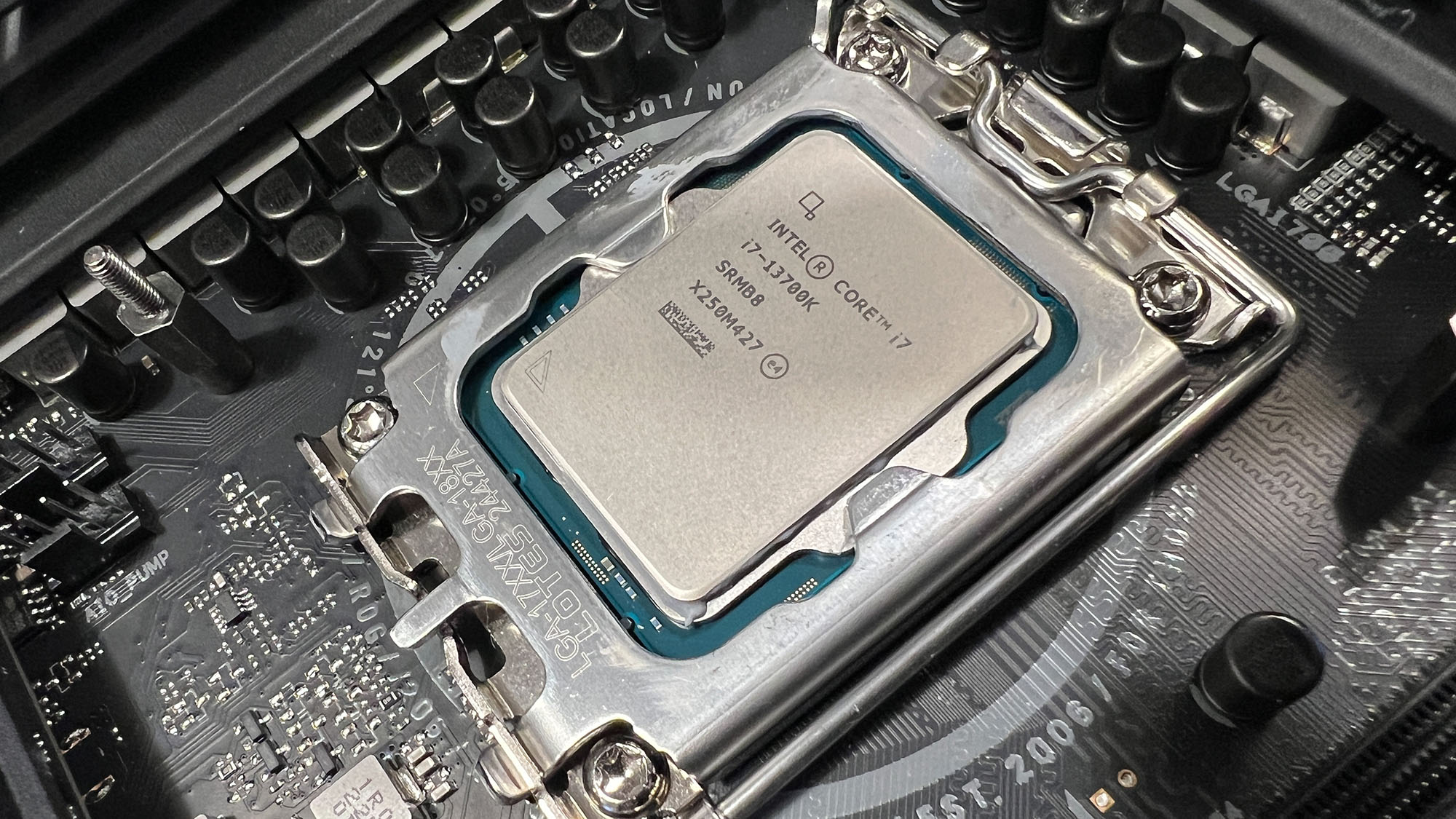 Intel, önemli Raptor Lake Refresh CPU'larının özelliklerini sızdırarak piyasaya sürülmesinin yakın olduğunu gösteriyor - Dünyadan Güncel Teknoloji Haberleri