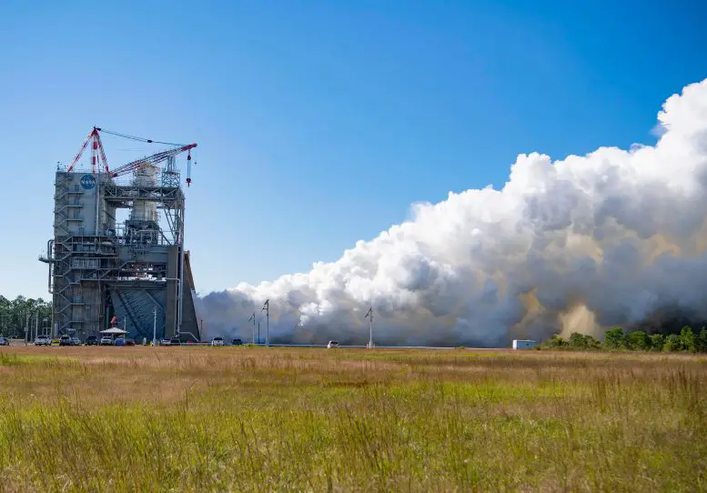 NASA, Ay Görevleri İçin Yeni RS-25 Motor Testini Ateşledi - Dünyadan Güncel Teknoloji Haberleri