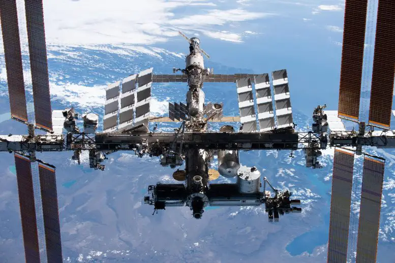 NASA, Uluslararası Uzay İstasyonunda Sızıntı Tespit Etti - Dünyadan Güncel Teknoloji Haberleri