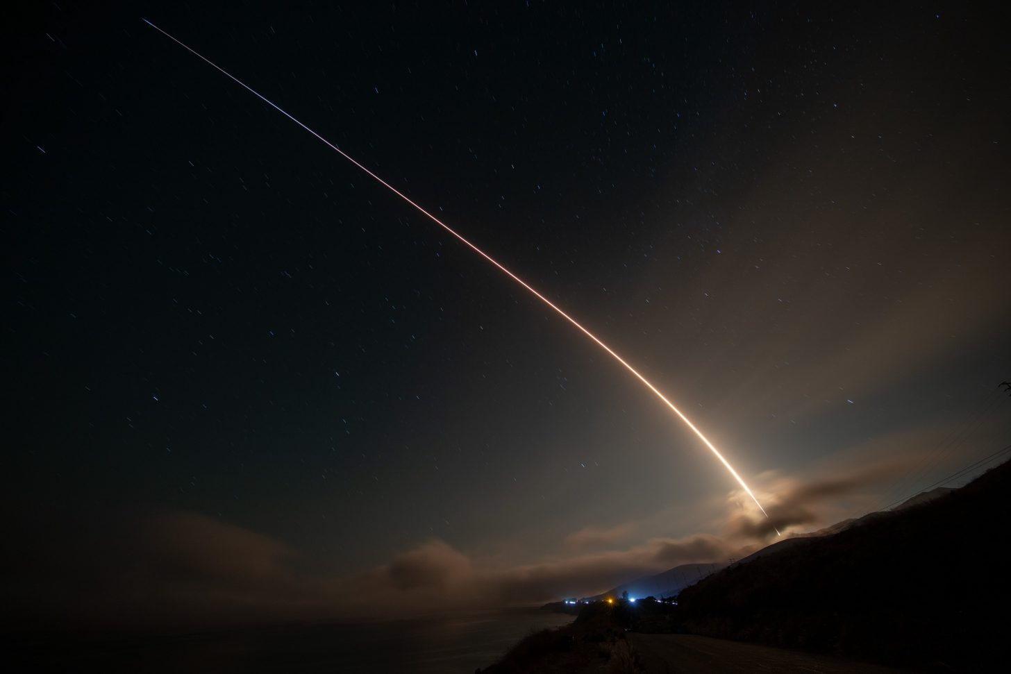 SpaceX, DISH'in Muhalefetiyle Eski Starlink Uydularını Yükseltmek İçin FCC İzni İstiyor - Dünyadan Güncel Teknoloji Haberleri