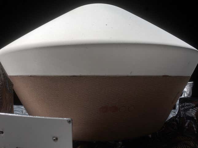 NASA Sondasının Dünya'ya Asteroit Örnek Kapsülü Gönderdiğini Gösteren Video başlıklı makale için resim