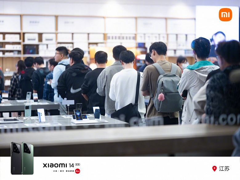 Çin'de Xiaomi 14 Pro ve Xiaomi 14 ile ilgili benzeri görülmemiş bir heyecan: satışlar %600 arttı, perakende mağazalardaki kalabalık