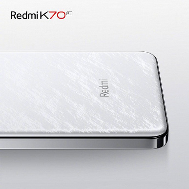 Xiaomi, Redmi K70 Pro'yu beyaz renkte gösterdi.  Arka paneldeki desen “buz kristallerini buzullara dönüştürme sürecini” taklit ediyor