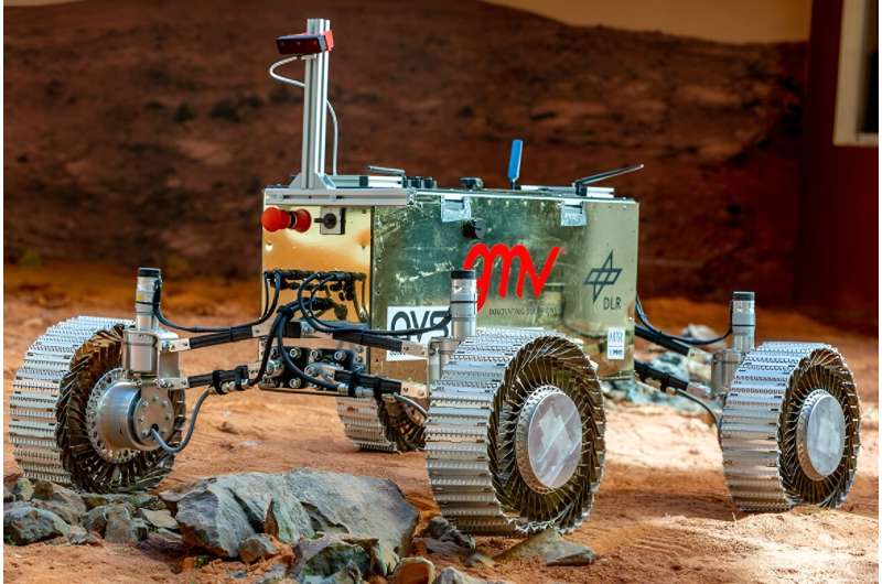 ESA, bir bilim laboratuvarı veya küçük bir buldozer olabilecek modüler, çok amaçlı bir geziciyi test ediyor - Dünyadan Güncel Teknoloji Haberleri