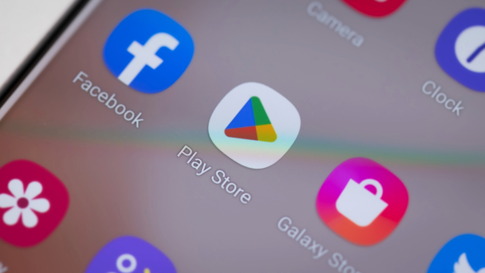 Google, Fortnite'ın Play Store'da kullanıma sunulması için Epic Games'e 147 milyon dolar teklif etti - Dünyadan Güncel Teknoloji Haberleri