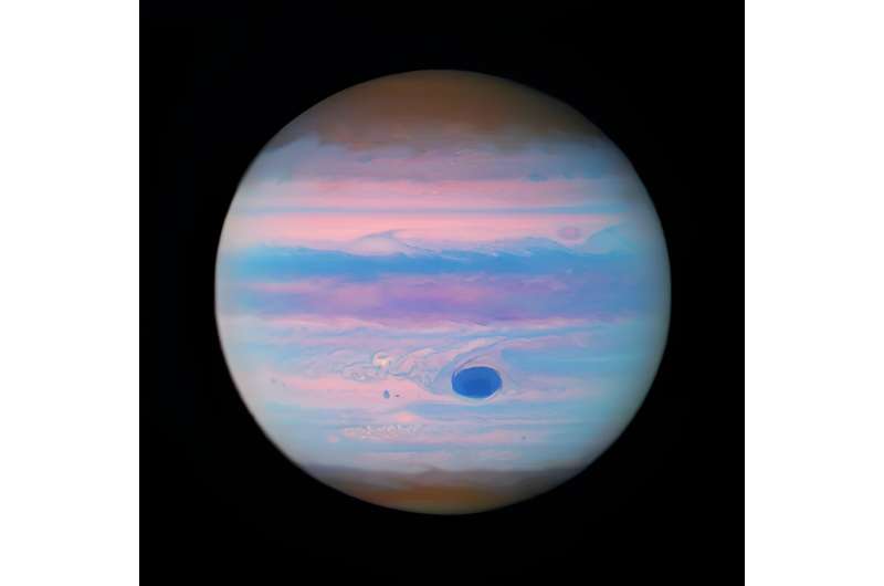 Hubble, Jüpiter'in eşsiz morötesi görüntüsünü sağlıyor - Dünyadan Güncel Teknoloji Haberleri