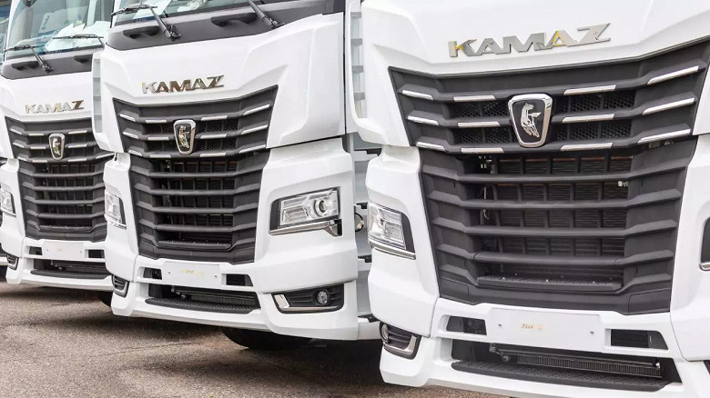 KamAZ kamyonları Belarus'ta üretilen dijital gösterge panellerine sahip olacak. Direksiyon da Belarusça olacak - Dünyadan Güncel Teknoloji Haberleri