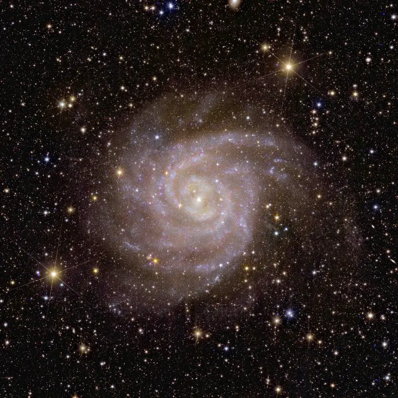 Öklid'in “Gizli Galaksi” Üzerindeki Gözü – Kızılötesinde Sarmal Bir Vahiy - Dünyadan Güncel Teknoloji Haberleri
