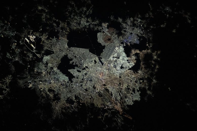 ISS'den Mexico City'nin Gece Işıkları