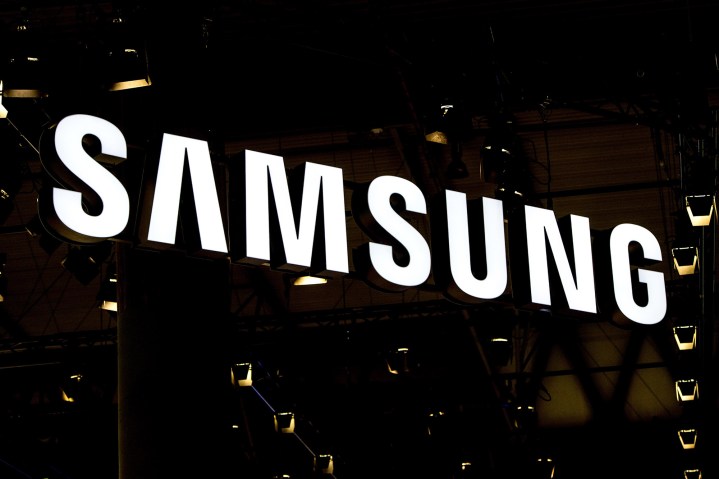 Mobil Dünya Kongresi'nde Samsung logosu tabelası.