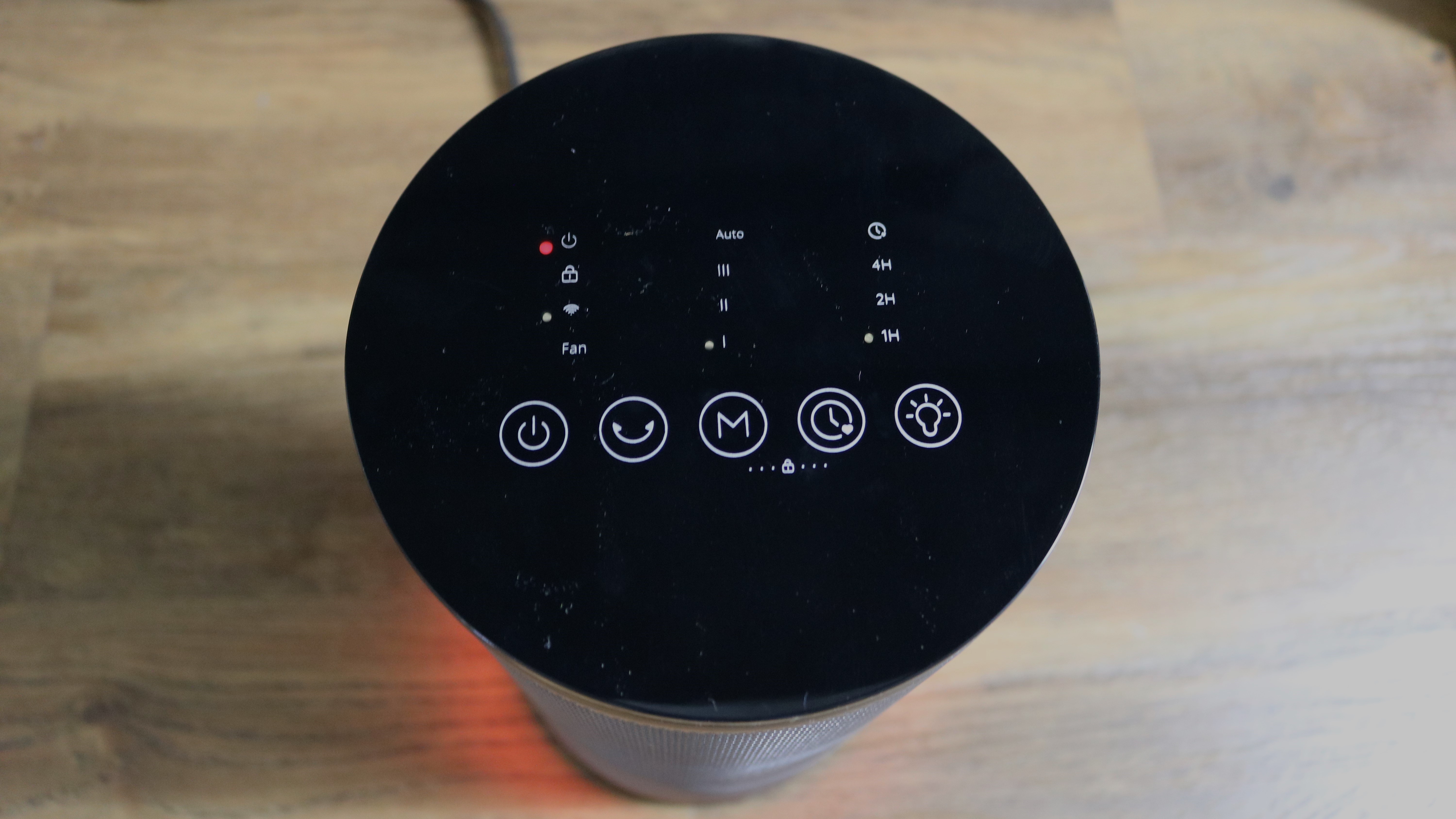 Govee Smart Space Heater'daki dokunmatik kontrollerin üstten görünümü