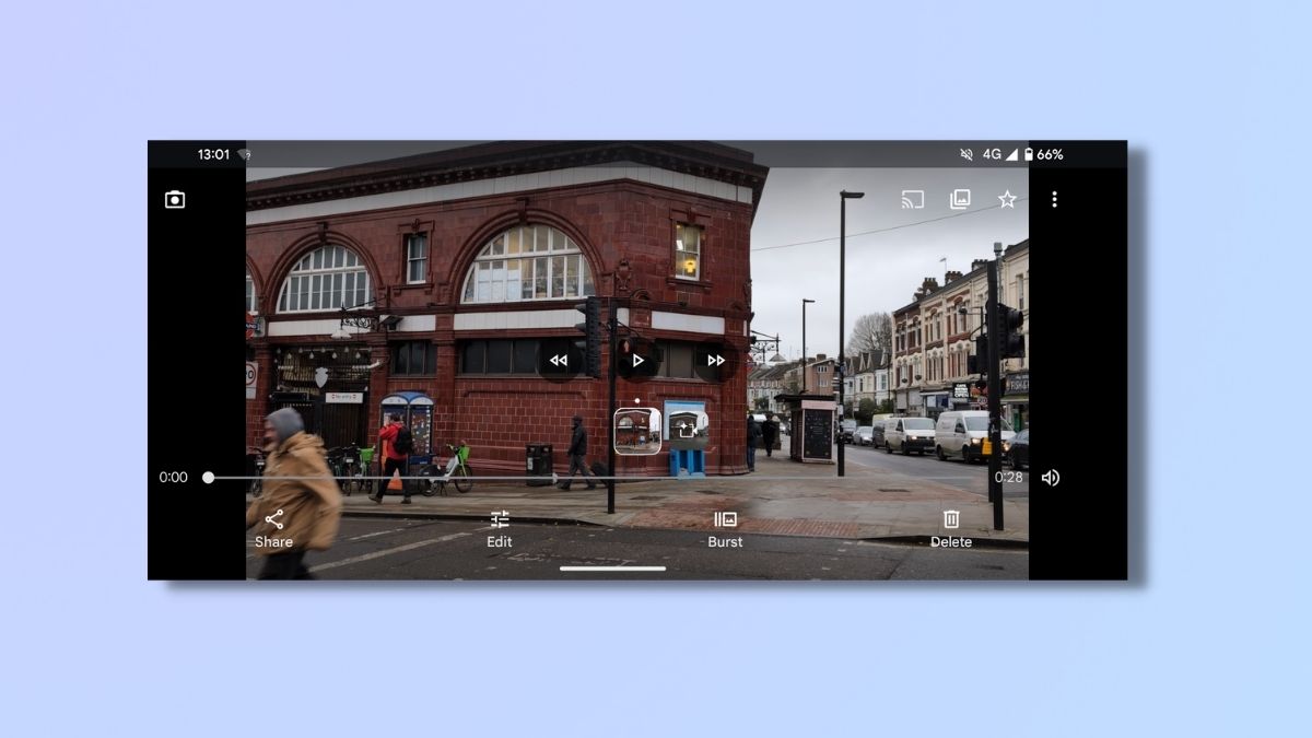 Pixel 8 Pro Video Boost'un nasıl kullanılacağını gösteren ekran görüntüsü - önizlemeyi izle