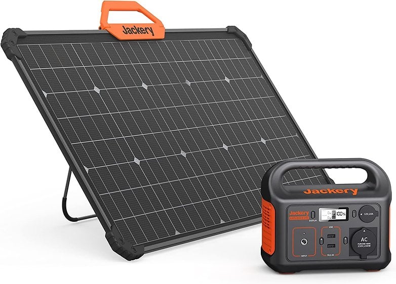 SolarSaga 80W güneş panelli Jackery Explorer 240