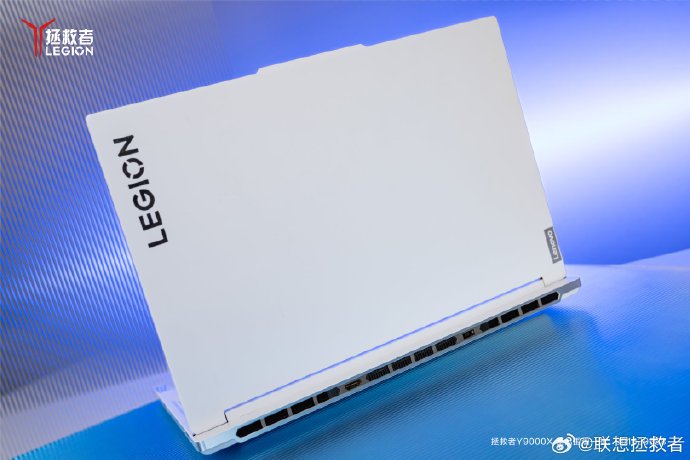 3.2K 165 Hz ekran, 24 çekirdekli Core i9-14900HX ve GeForce RTX 4070 Dizüstü Bilgisayar, kar beyazı kasa içerisinde.  Lenovo, yeni neslin “güzel oyun dizüstü bilgisayarı” Legion Y9000X'i gösterdi
