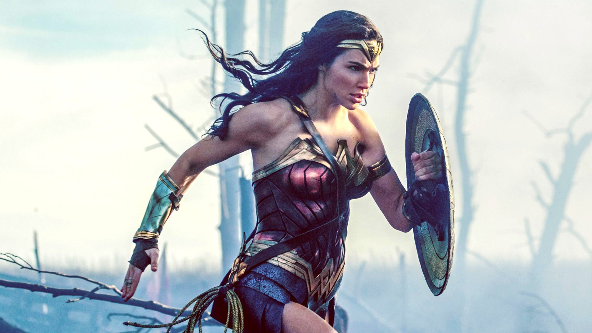 Wonder Woman rolünde Gal Gadot