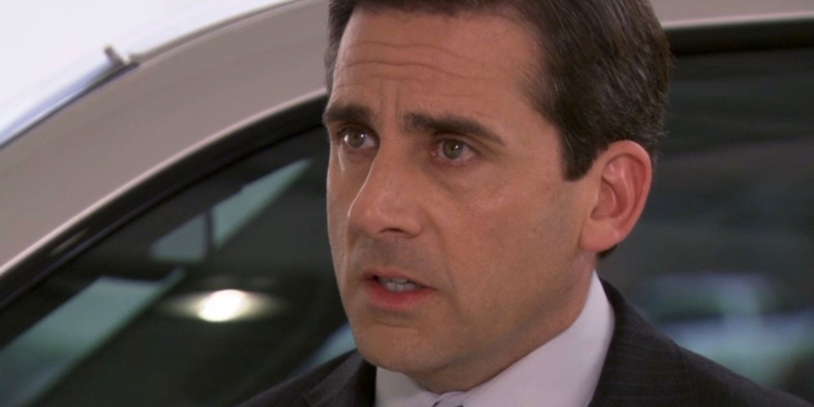 Michael, The Office'te Jo'yu Andy'yi kovmamaya ikna ediyor.