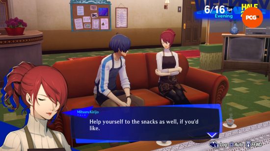 Persona 3 Reload incelemesi: Kahraman, yurt salonunda Mitsuru ile çay içiyor.