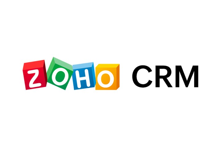 Beyaz bir arka plan üzerinde Zoho CRM logosu.