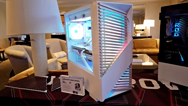 Ahşap ön panel ve RGB aydınlatmaya sahip CyberPower Amethyst 360S masaüstü bilgisayar