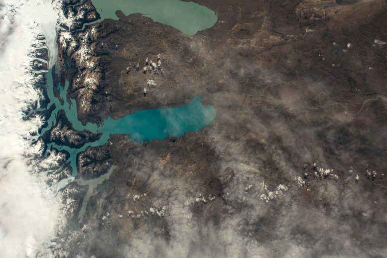 Argentino ve Viedma Gölleri Los Glaciares Ulusal Parkına Besleniyor