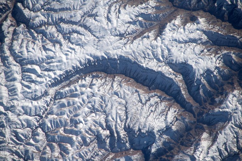 Uzaydan Pamir Dağları
