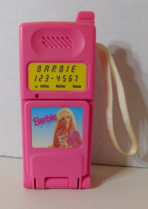 Hayır, bu HMD'nin Barbie kapaklı telefonunun bir görüntüsü değil - HMD, Barbie kapaklı telefonunu bu yaz piyasaya sürecek