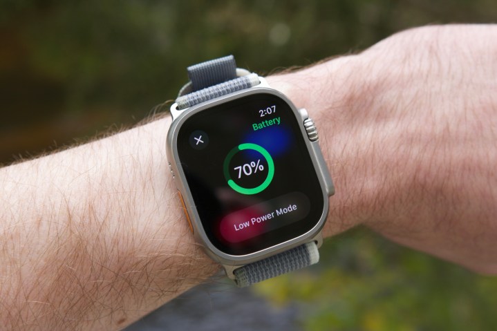 Apple Watch Ultra 2'deki pil ömrü sayfası.