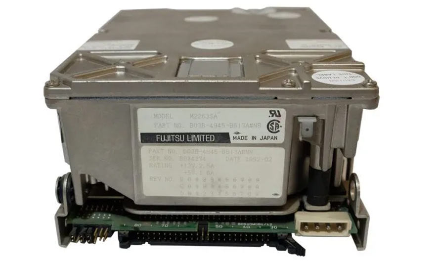1990'lardan Fujitsu SCSI HDD