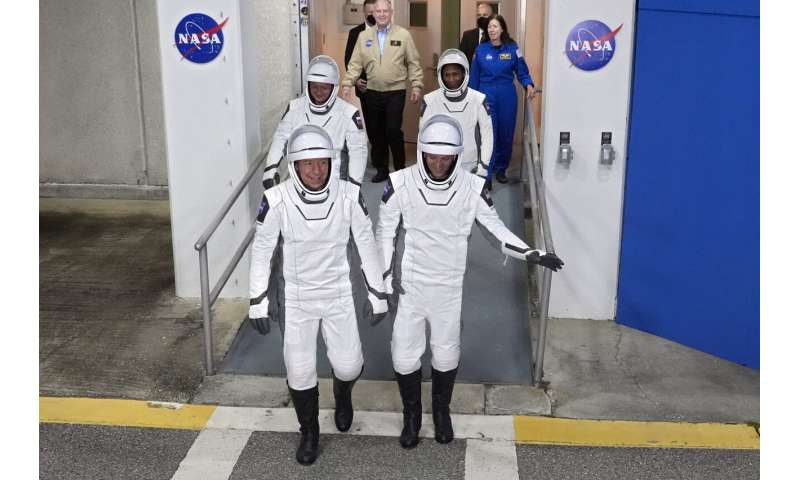 Dört yeni astronot, 6 aylık bir konaklama için Uluslararası Uzay İstasyonuna gidiyor