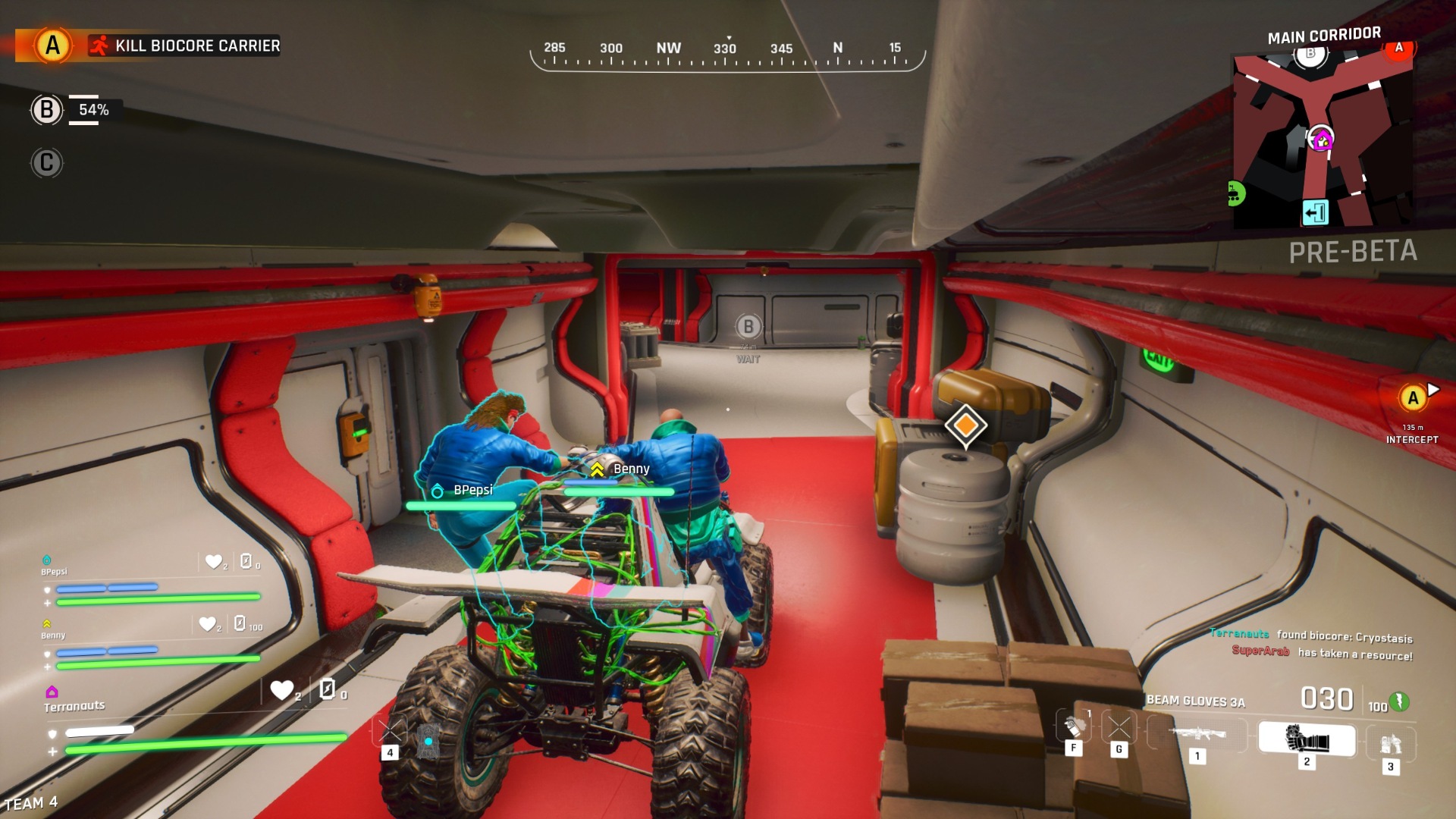 Ascendant Infinity ekran görüntüsü, kapalı bir koridorda araba kullanan üç oyuncu.
