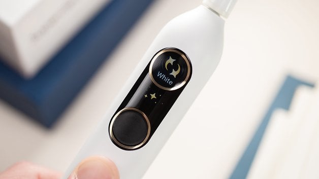 Usmile Y10 Pro ultrasonik diş fırçasının ekranı