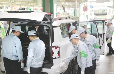 En yeni Toyota Land Cruiser 250'nin pilot üretimi Çin'de başlatıldı. Montaj hattından nadir fotoğraflar