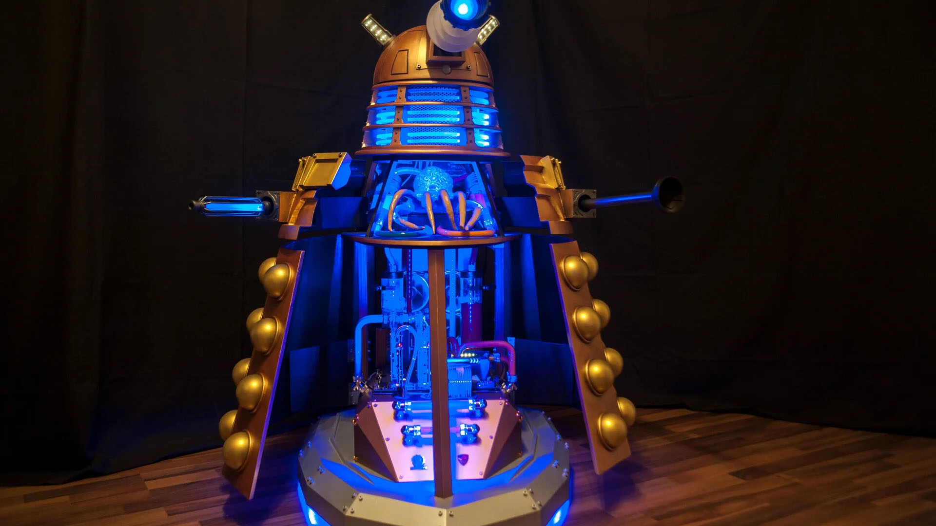 Dr Who Dalek Oyun Bilgisayarı: İçerisi