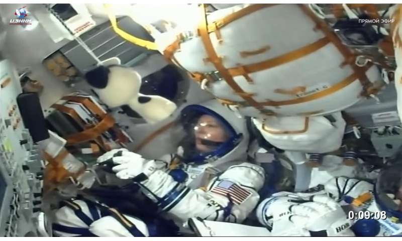 Rusya'nın uzay ajansı, 3 astronotu Uluslararası Uzay İstasyonu'na fırlatmayı iptal etti;  hepsi güvende