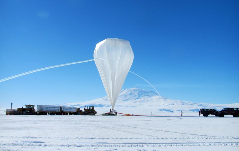 Antarktika'daki NASA Bilimsel Balonu