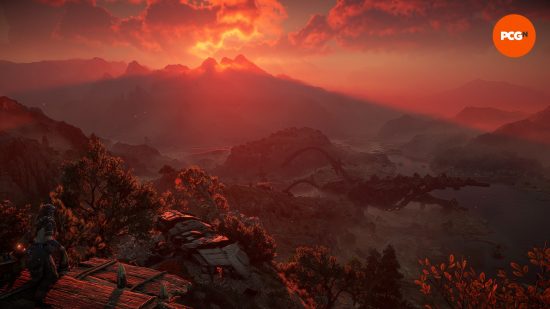 Horizon Forbidden West incelemesi: Oyunun açık dünyasının çarpıcı bir manzarası.
