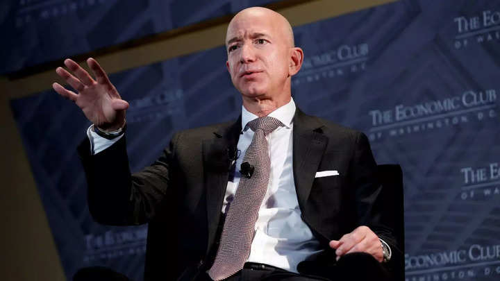 Jeff Bezos dünyanın en zengin adamı, Elon Musk zirveyi kaybediyor