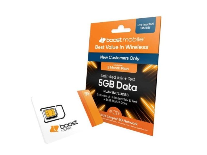 Boost Mobile'ın 5 GB veya 5G ön ödemeli veri planını gösteren paket ve kart.