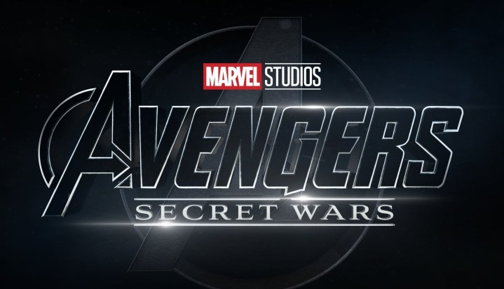 Avengers: Secret Wars'un başlık logosu.