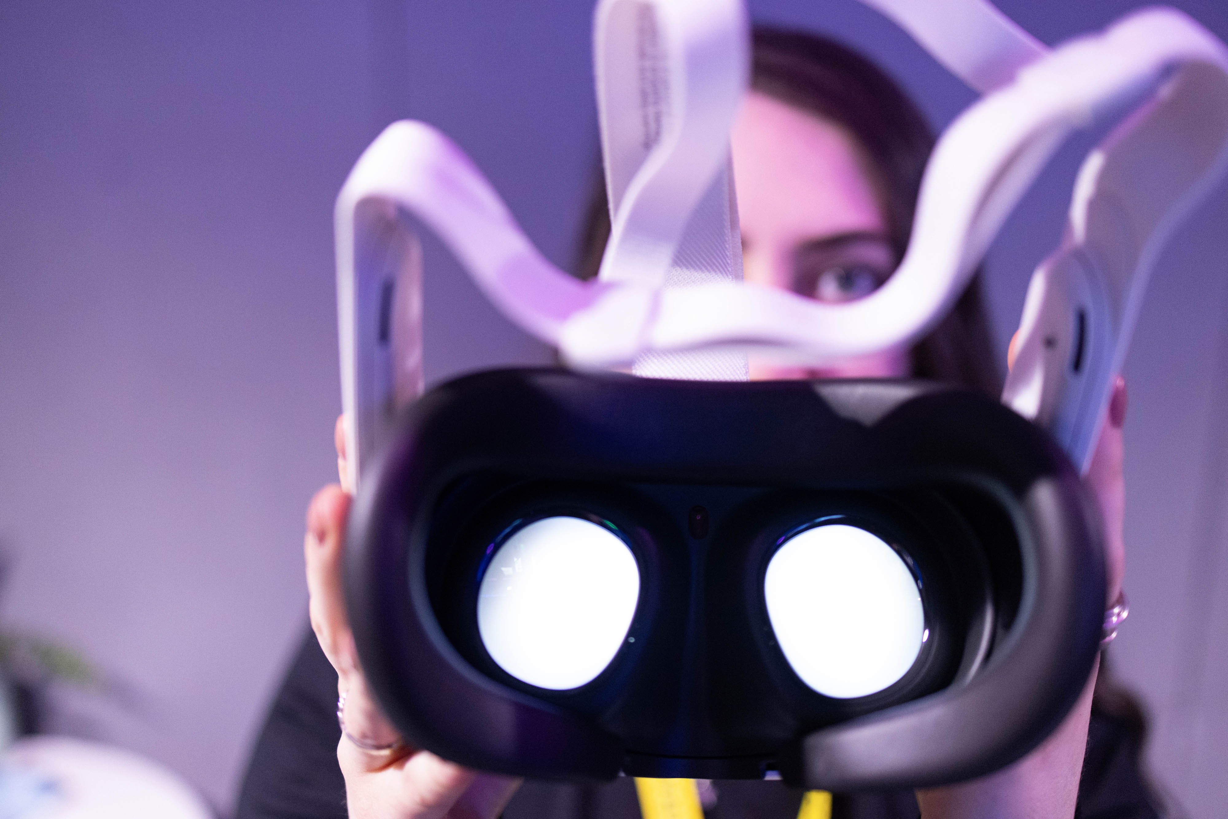 Meta'nın Quest 3 kulaklığı yakında akıllı gözlüklerde bulunan MetaAI sanal asistanına erişebilecek