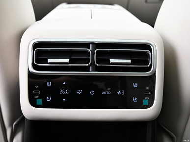 408 hp, yakıt deposu başına 1390 km, iki adet 3K ekran, 19 hoparlör ve SPA koltukları - 34,5 bin dolara.  “Küçük” crossover Li Auto L6 sunuldu