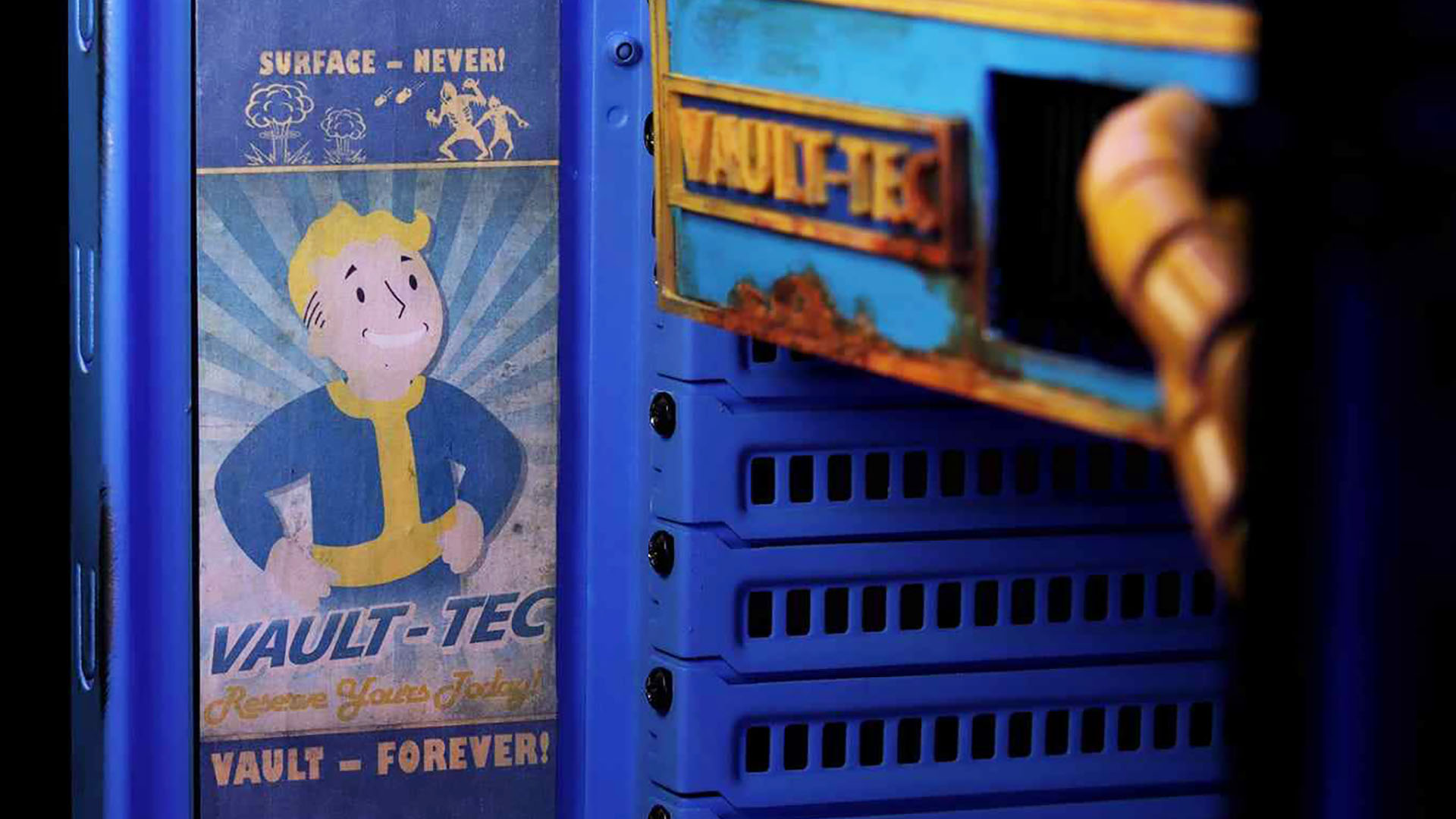 Fallout oyun bilgisayarı yapısı: PC içindeki Vault Boy görüntüsü