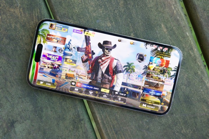 Call of Duty: Mobile, iPhone 14 Pro Max'te çalışıyor.