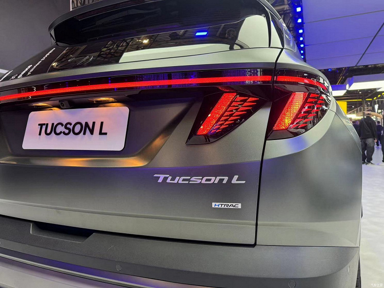 Yeni Hyundai Tucson L sunuldu: genişletilmiş dingil mesafesi, yeni iç mekan ve hibrit enerji santrali