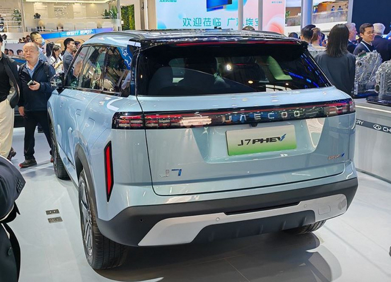 Rusya'da satılan Jaecoo J7'nin 1200 km güç rezervine sahip hibrit versiyonu var