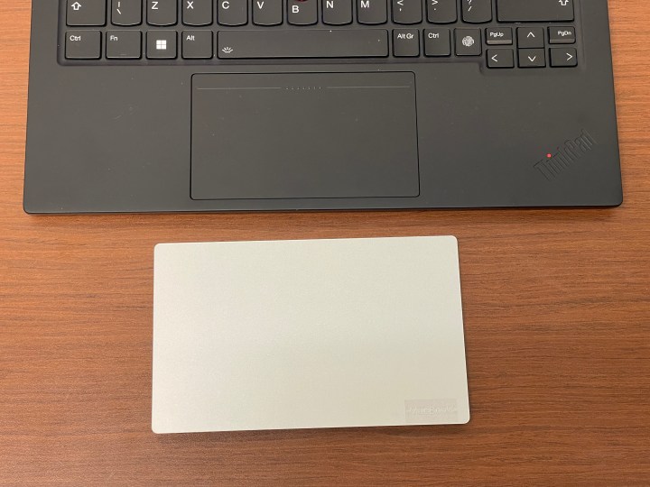 MacBook One'lı Sensel Trackpad'in fotoğrafı